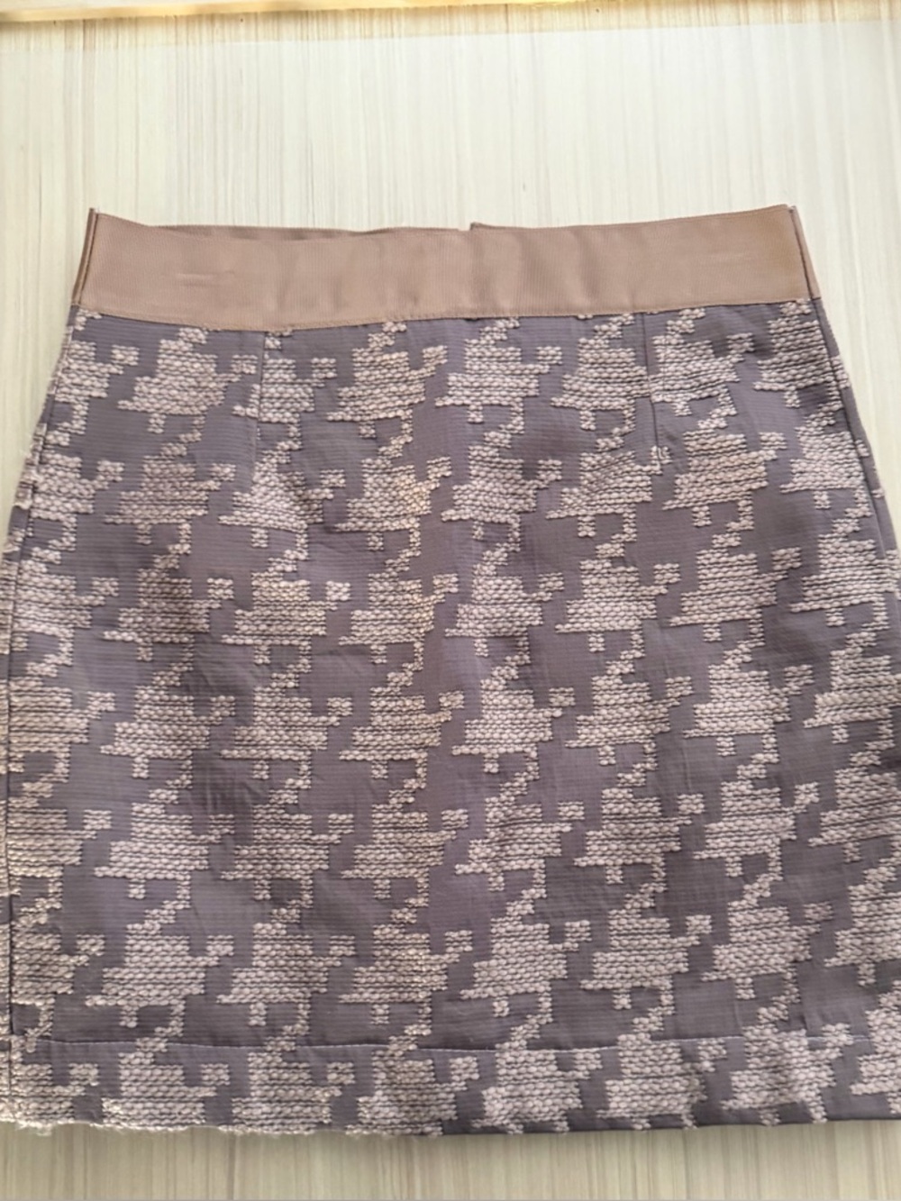 LOFT Taupe and Beige Houndstooth Mini Skirt